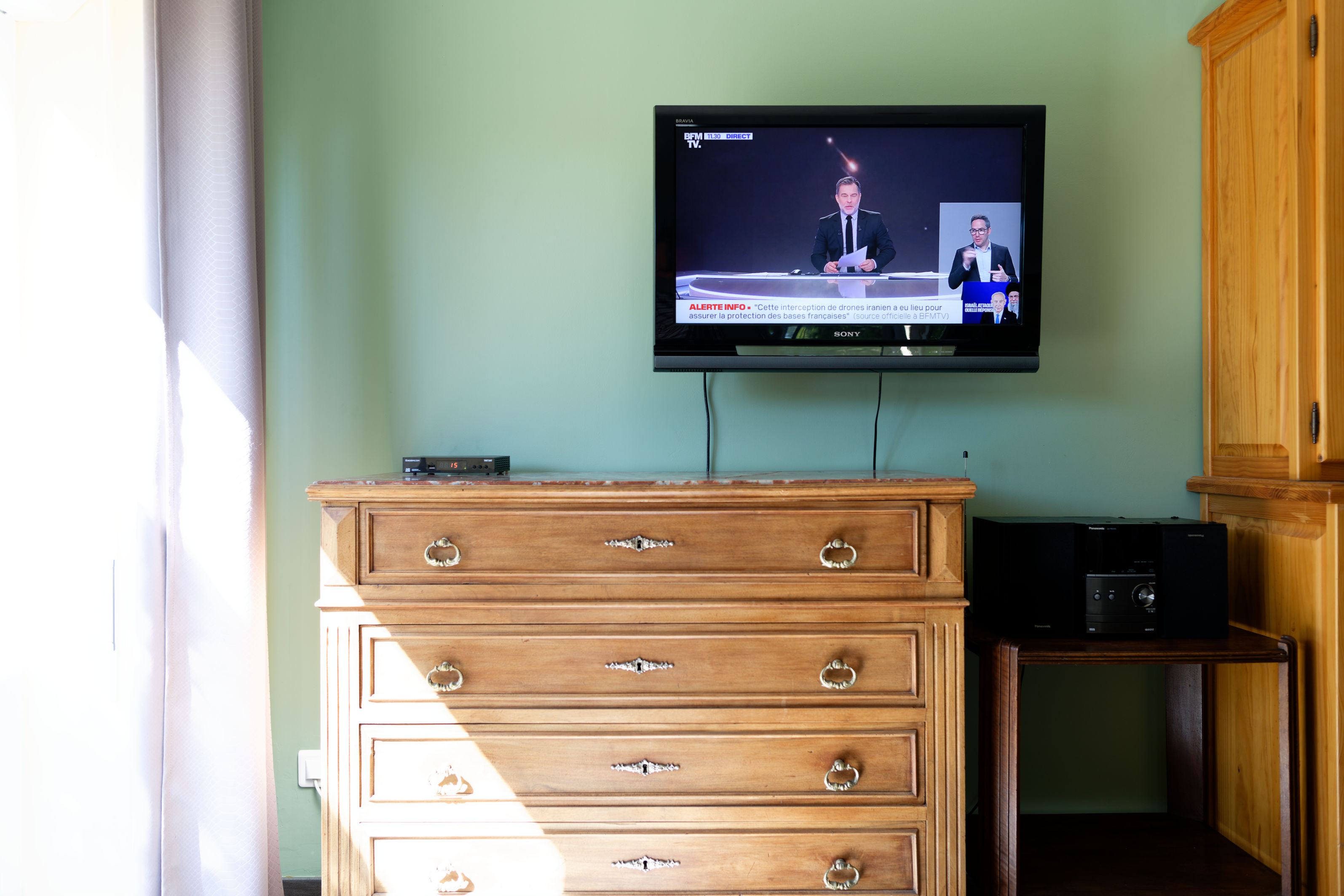 tv