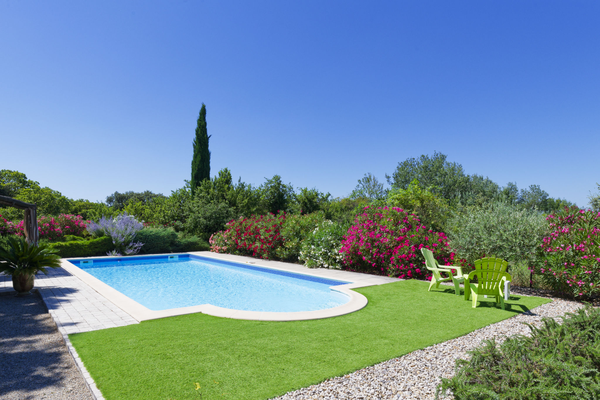 Piscine est